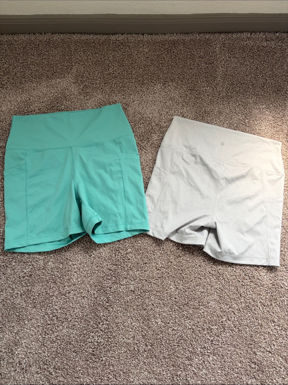 2 pairs Yogalicious Lux Side Pocket Yoga Shorts